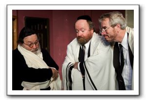 Ron Sarro as Schlissel, Stephen Rourke as Alper, Mick Tinder as Zitorsky
