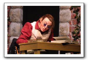 Sarah LaFantasie as Annie Sullivan