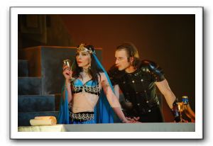 Ben Cunis and Irina Tsikurishvili as Antony and Cleopatra