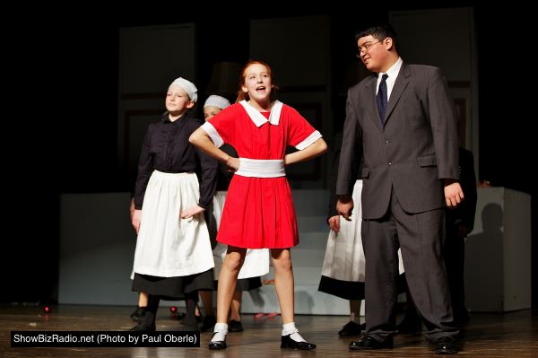 Annie (red dress), Warbucks, Servants