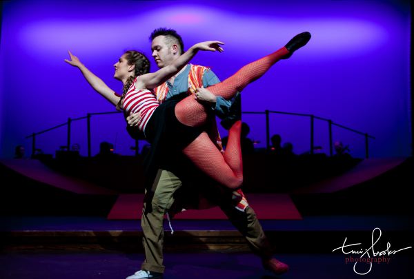 Apache Dancers (Chris Dore	and Elizabeth Gillespie)