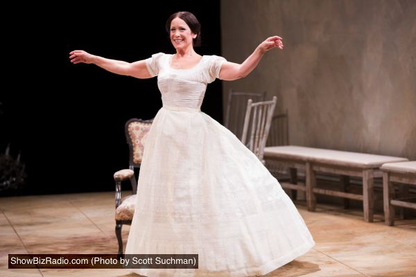 Naomi Jacobson as Mary Todd Lincoln