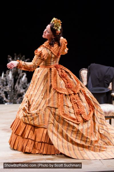 Naomi Jacobson as Mary Todd Lincoln