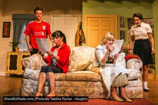 Luke Markham (Gavin Smith), Annie Ermlick (Barbara Smith), Tricia O'Neill-Politte (Mary Smith)