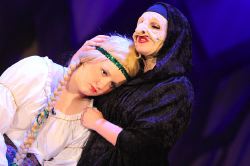 Witch (Emily Hidle), Rapunzel (Elizabeth Carlisle)
