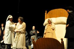 Brian Long (Mendel), Jimmy Mullen (Teyve), Teresa Cummings (Grandma Tzeitel), Jessica Sydow (Villager), Sabrina Morales (Golde), and Jacob Curran (Rabbi)
